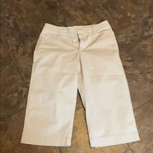 Lee khaki Capri